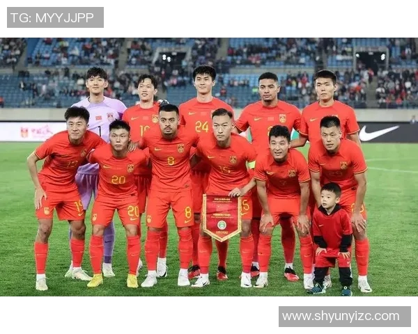 新一代中国足球球星崛起年轻力量推动国足未来发展