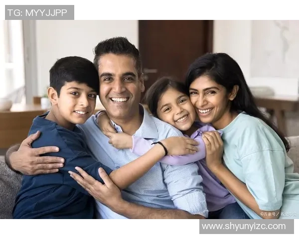 足球巨星温馨家庭合影展现场外亲情时刻 足球巨星温馨家庭合影展现场外亲情时刻